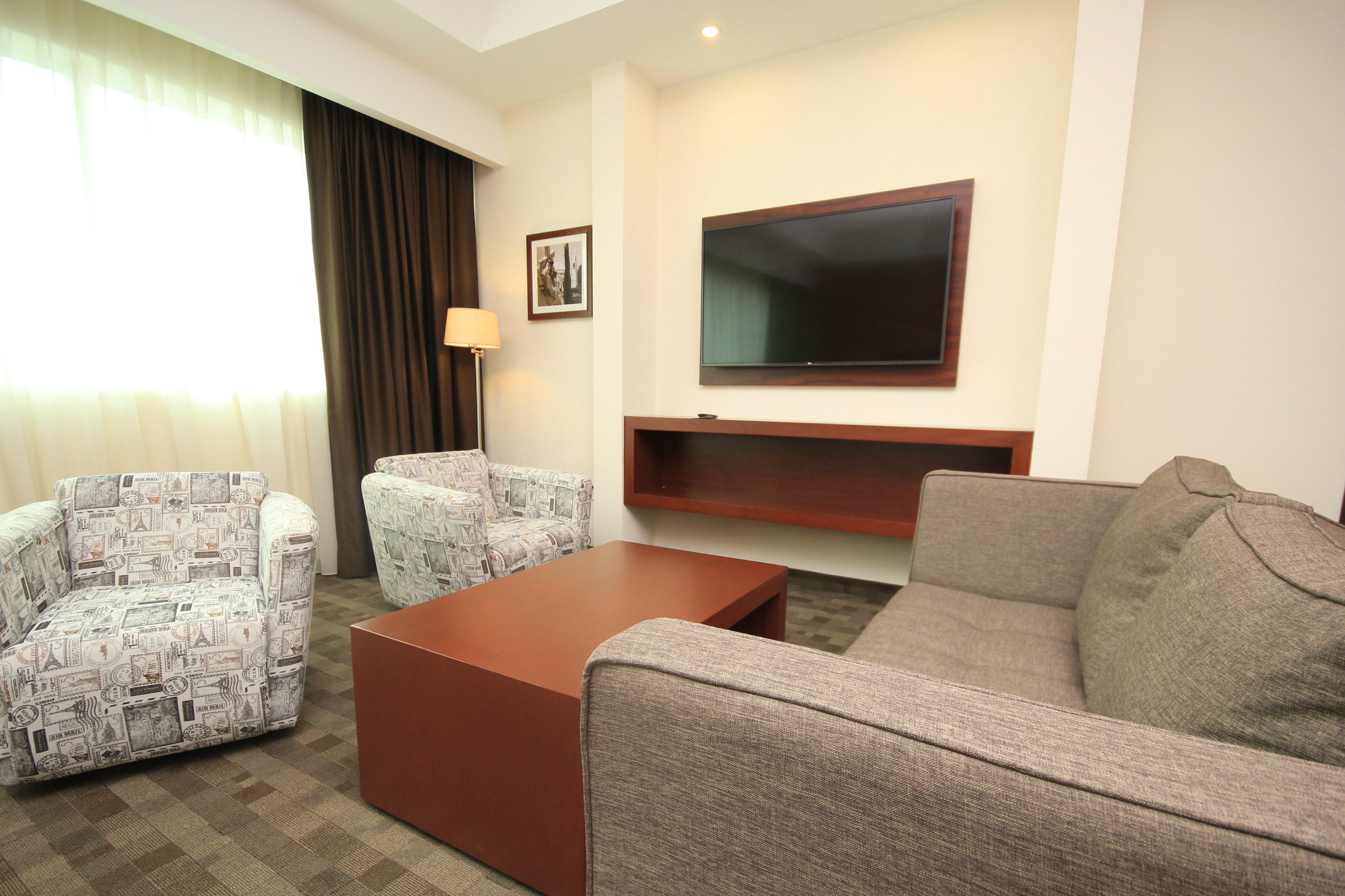 Holiday Inn & Suites Plaza Mayor By Ihg León Buitenkant foto