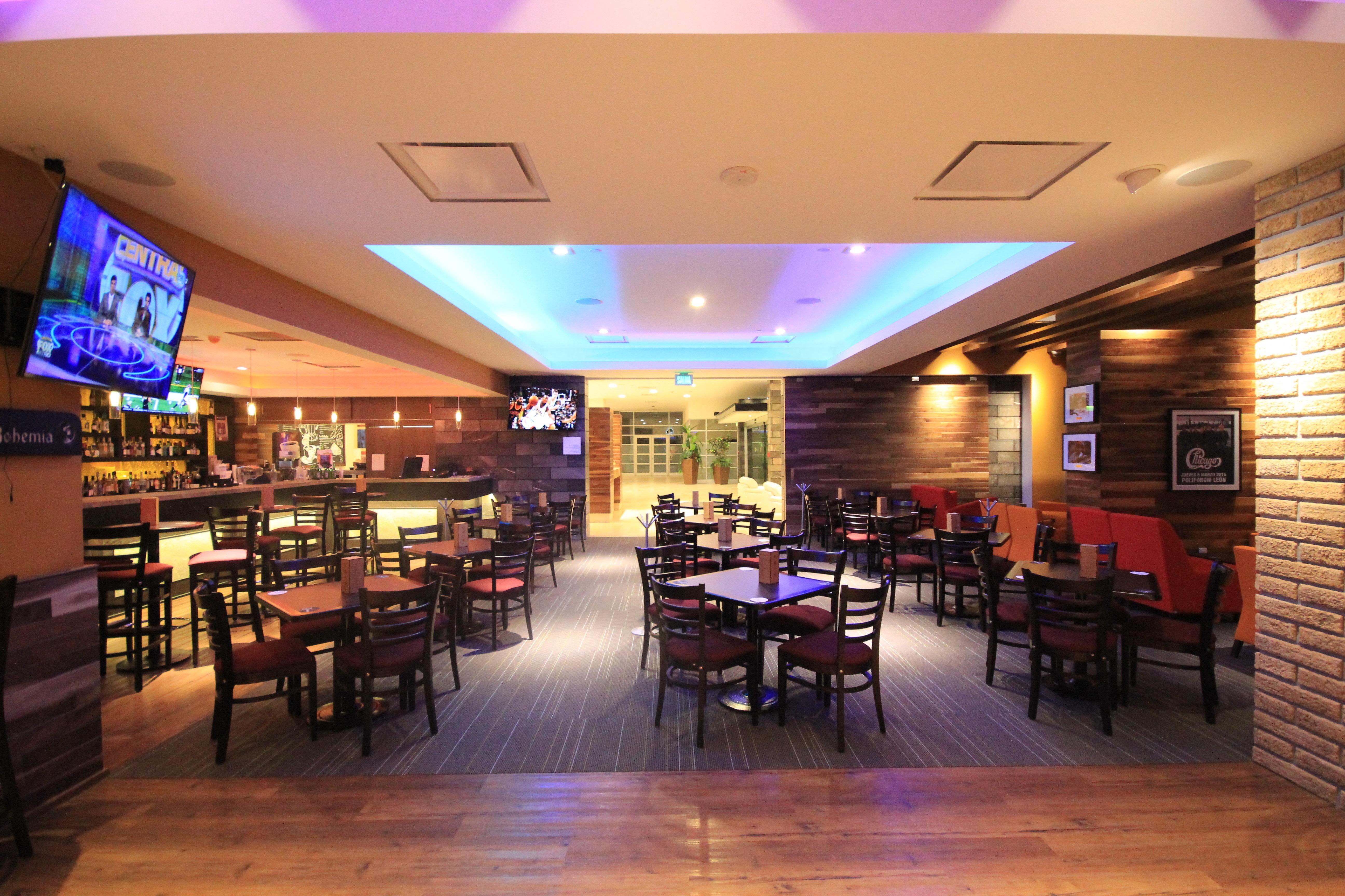 Holiday Inn & Suites Plaza Mayor By Ihg León Buitenkant foto