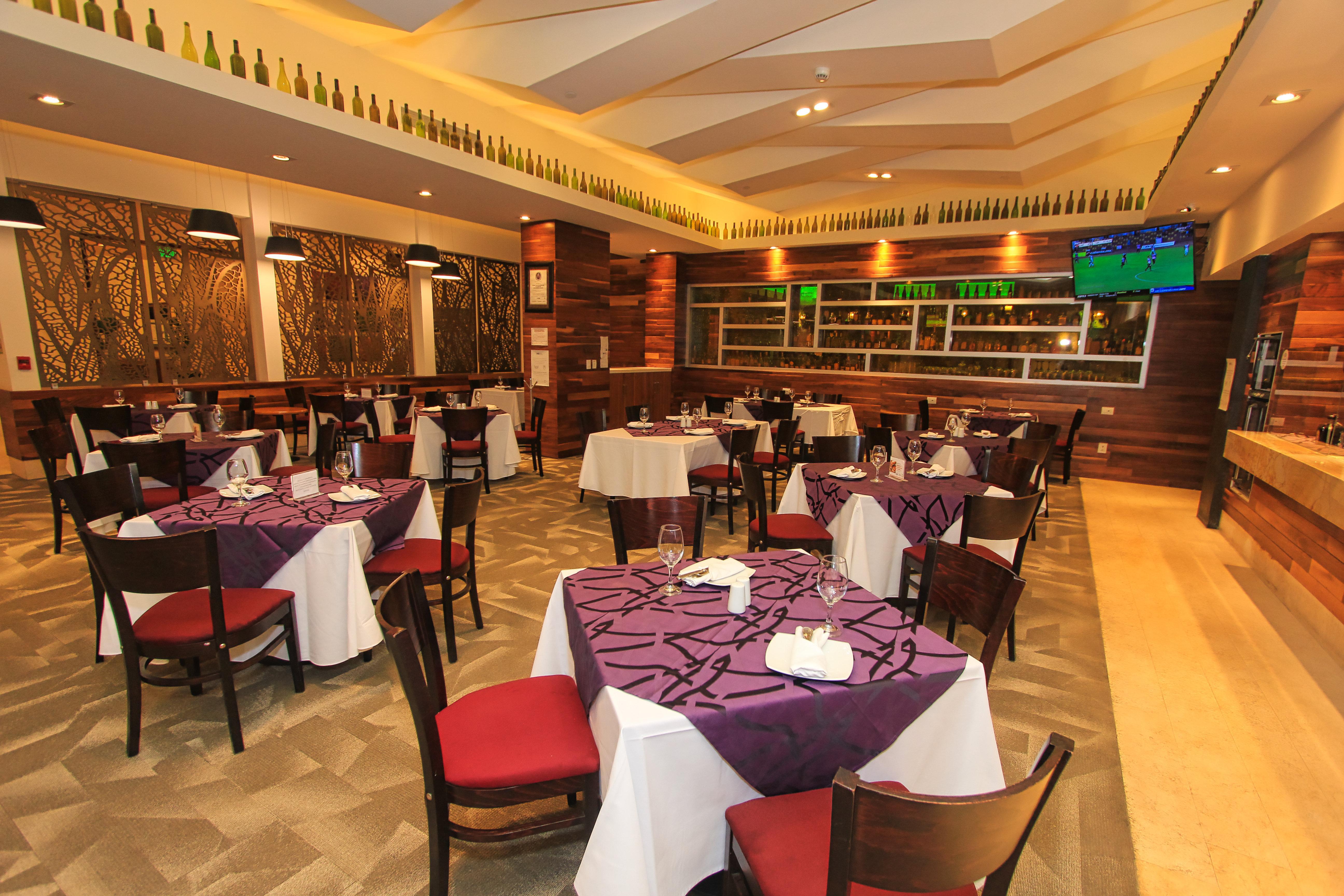 Holiday Inn & Suites Plaza Mayor By Ihg León Buitenkant foto