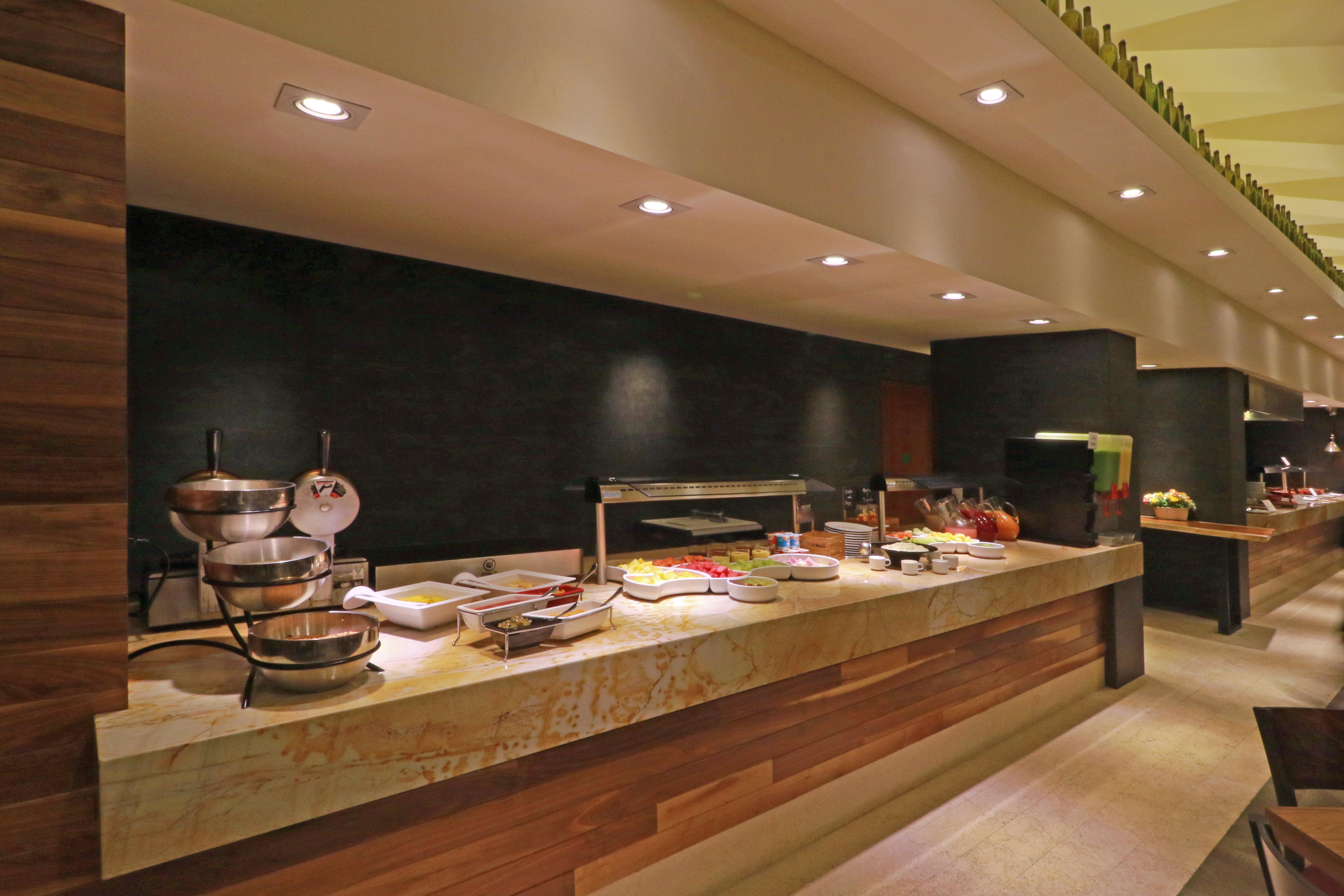 Holiday Inn & Suites Plaza Mayor By Ihg León Buitenkant foto