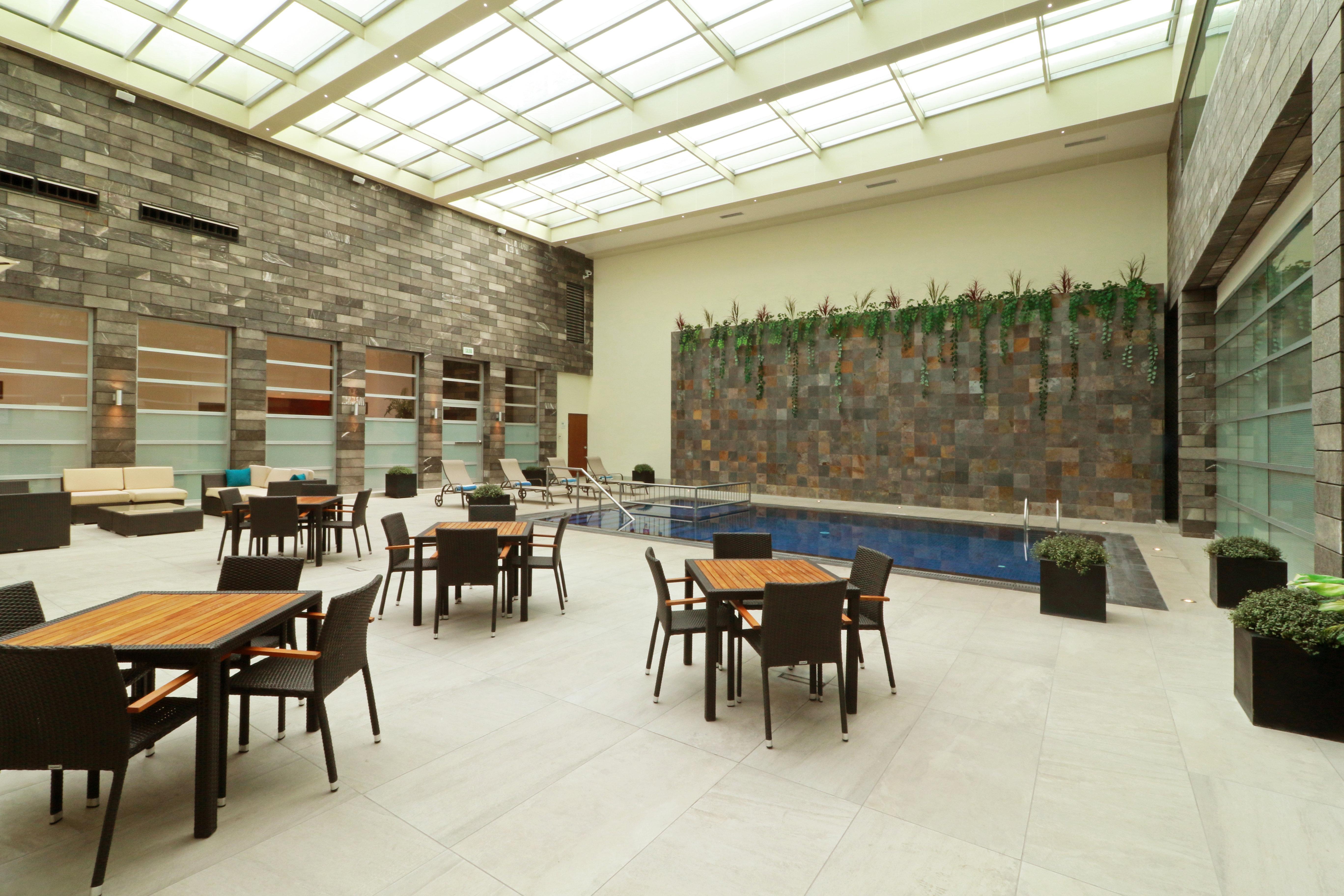 Holiday Inn & Suites Plaza Mayor By Ihg León Buitenkant foto