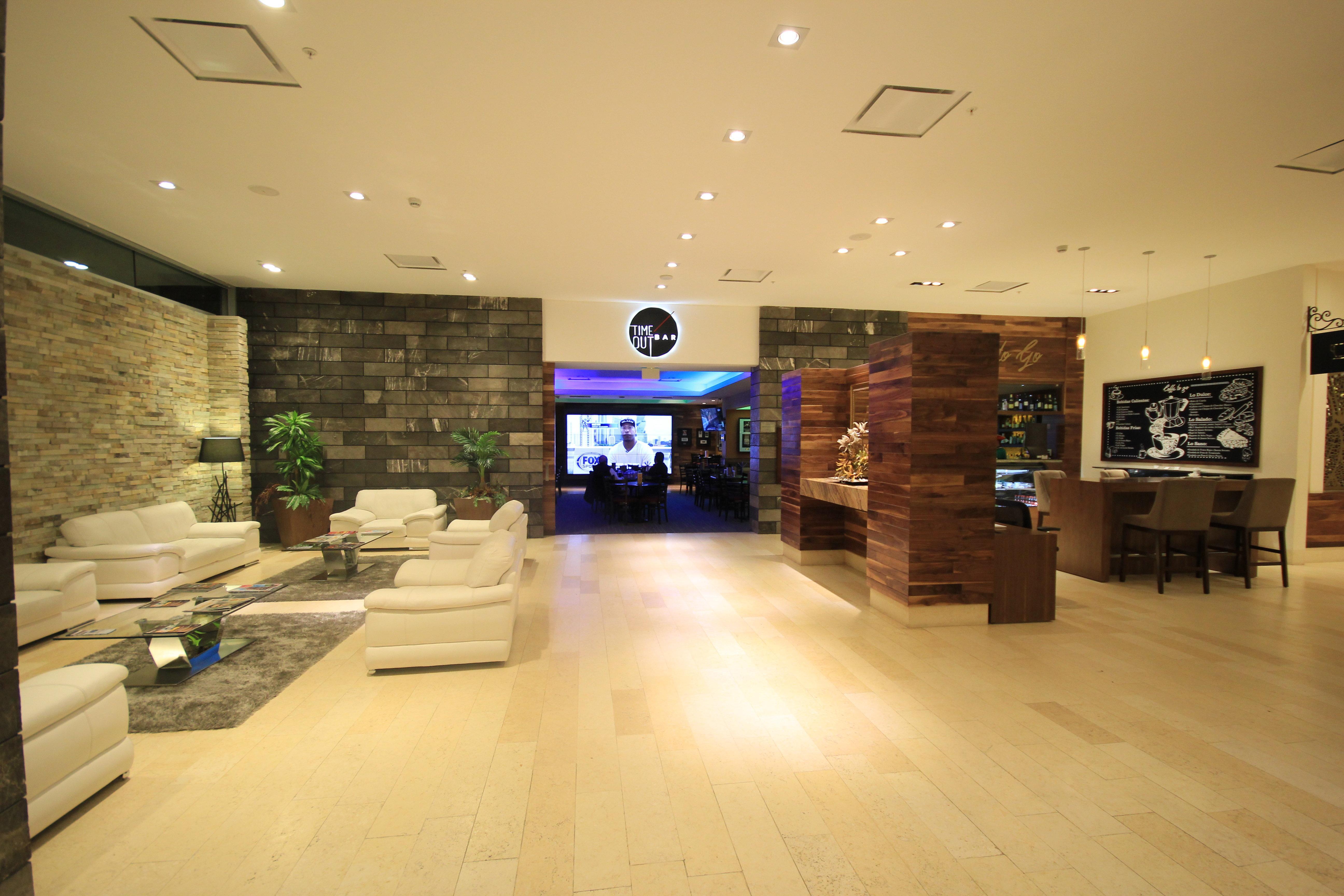 Holiday Inn & Suites Plaza Mayor By Ihg León Buitenkant foto