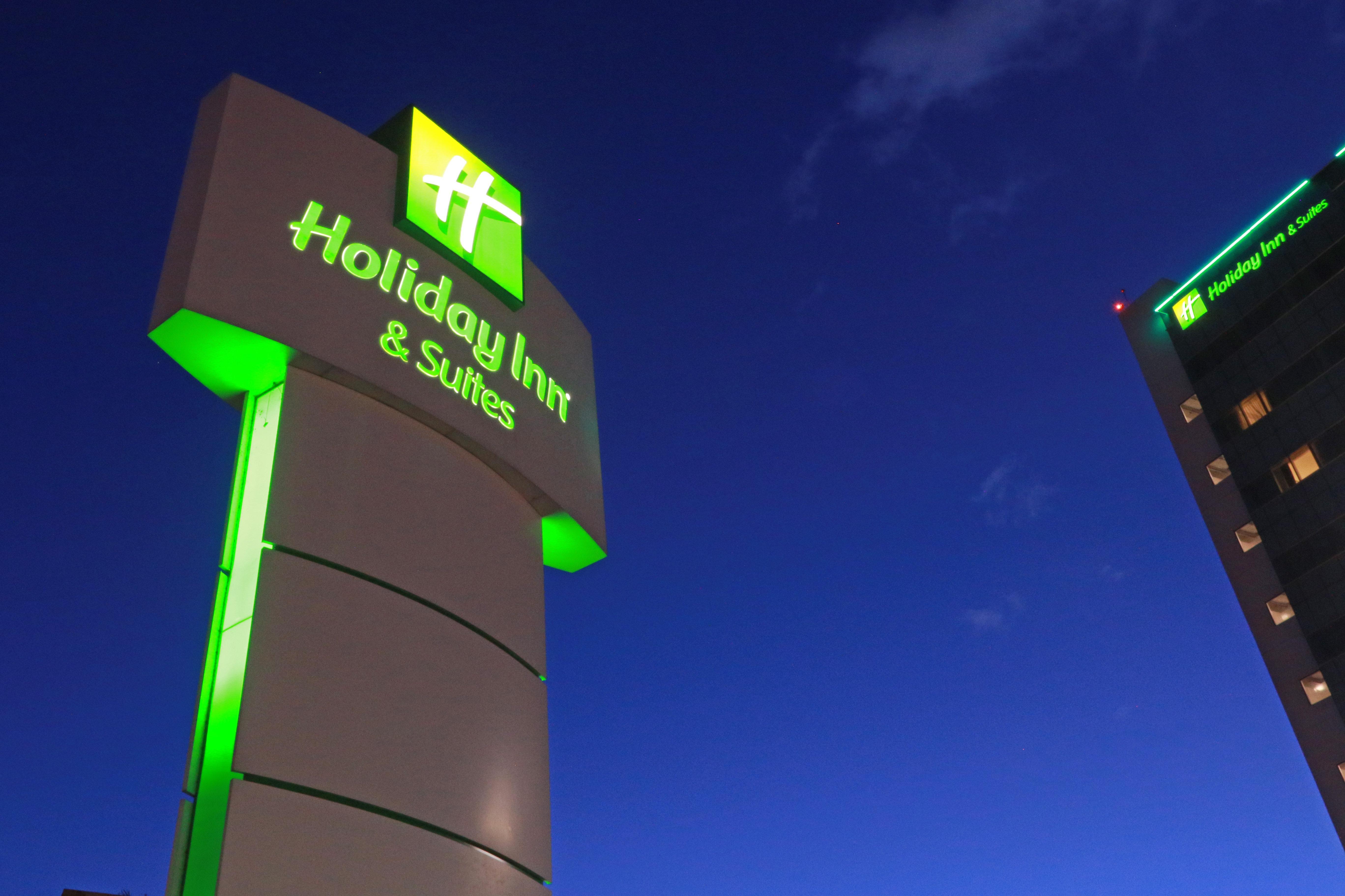 Holiday Inn & Suites Plaza Mayor By Ihg León Buitenkant foto